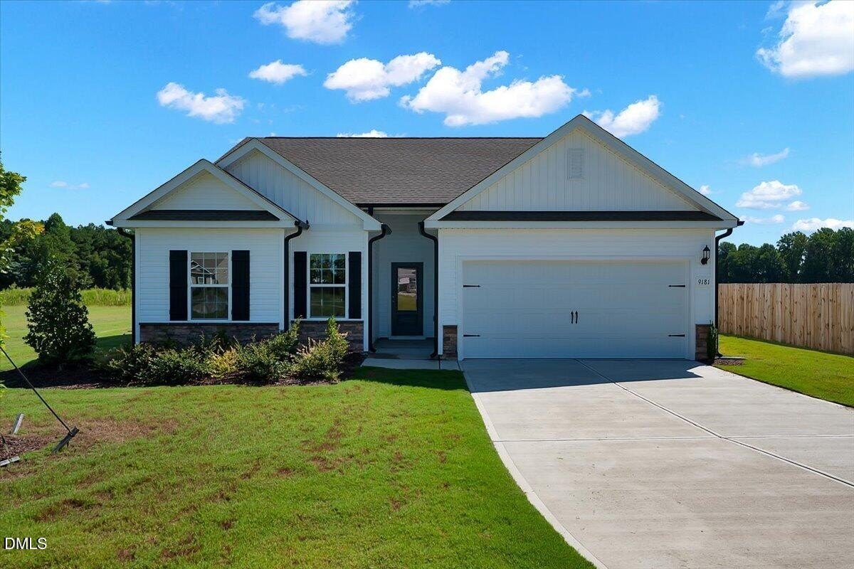 9181 Ava Dr, Bailey